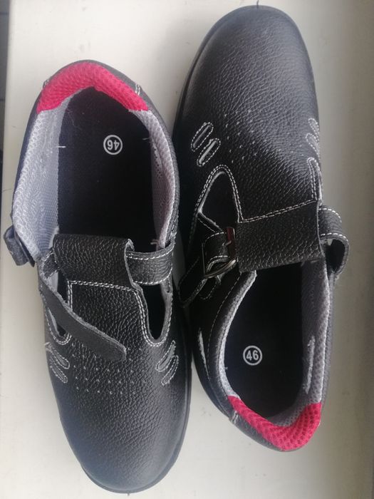 ЗАХИСНЕ робоче взуття GENUINE