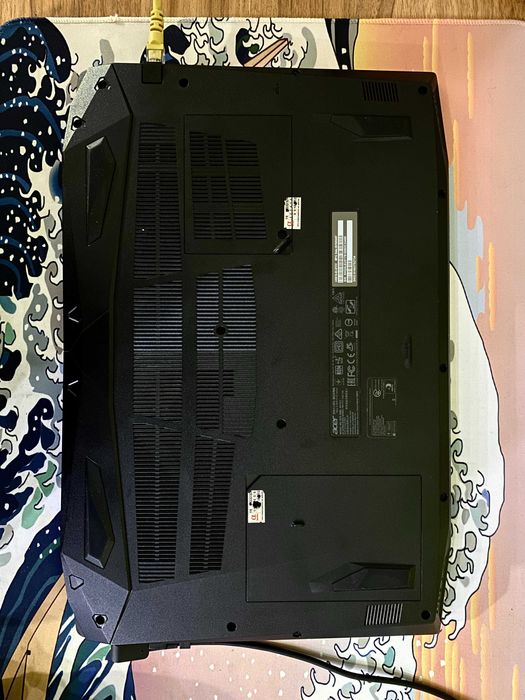 Acer Nitro 5 (i5 8400) GTX 1050TI 4gb