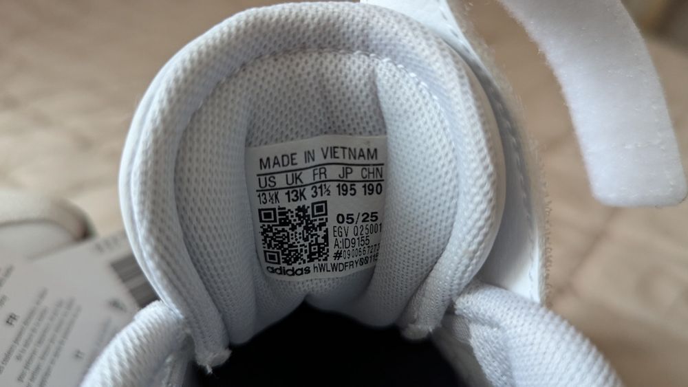 Кросівки дитячі Adidas оригінал, р.31, стелька 19,5 см