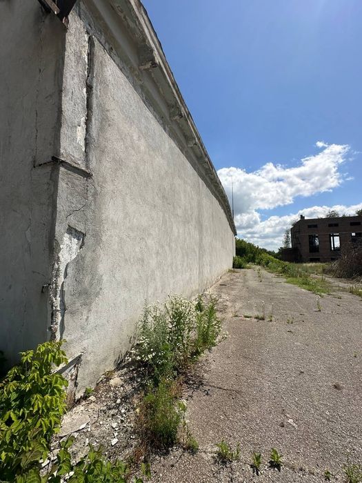 Продаються виробничо складські приміщення 4965 м²