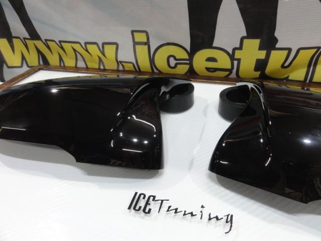 Capas, carcaça de espelhos M4 look em preto piano brilhante BMW X1 F48 F49, X2 F39, Serie 1 F40, F53, Serie 2 gran coupe F44, Z4 G39 em plástico