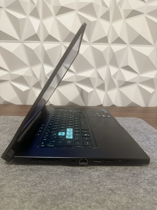 ASUS TUF Dash F15 | i7-11370H | RTX 3050 | 16GB RAM | 144hz IPS