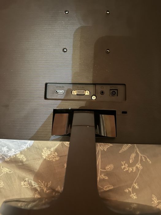 Монитор Samsung