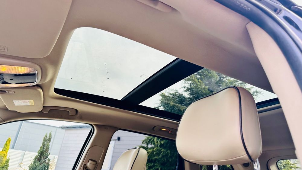 Jeep Grand Cherokee 3.0 CRD Overland mały przebieg zarejestrowany spr Szwajcaria serwis
