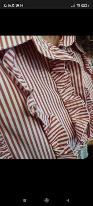 Camisa vintage com folhos