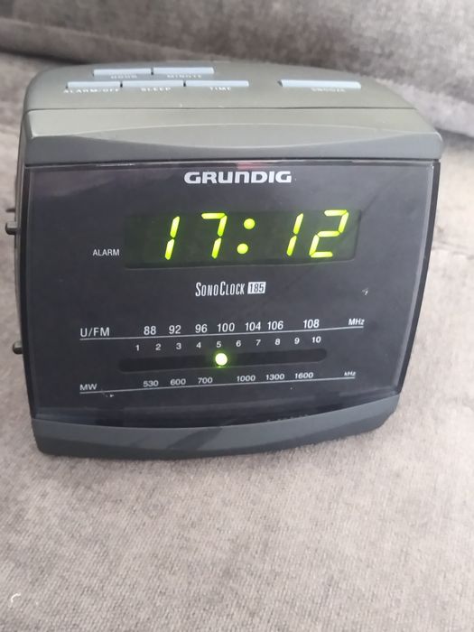 Rádio Despertador Grundig Sonoclock 185
