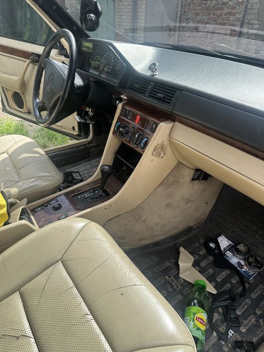 Салон mercedes w124