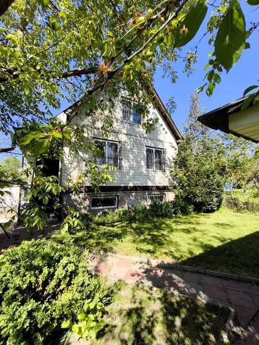 Продам будинок с.Горбовичі.Підвал,газ,сад,альтанка,гараж