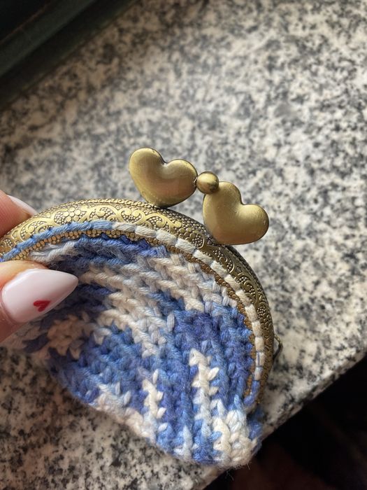 Porta-moedas bordado