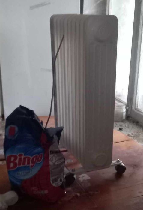 Масляний обігрівач Zanussi на колесах, б/у, рабочий, радиатор.