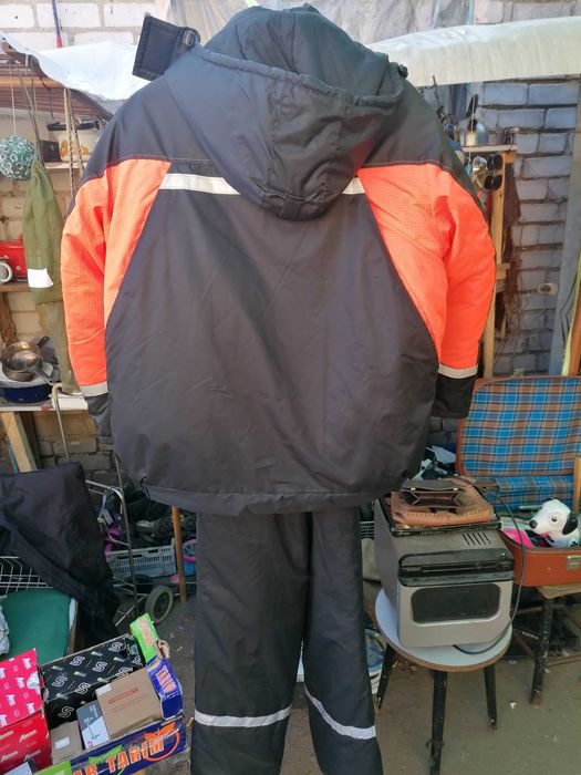 Продам костюм теплый 50 54