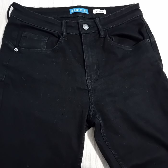 Czarne jeansy Denim push up 40 L nowe