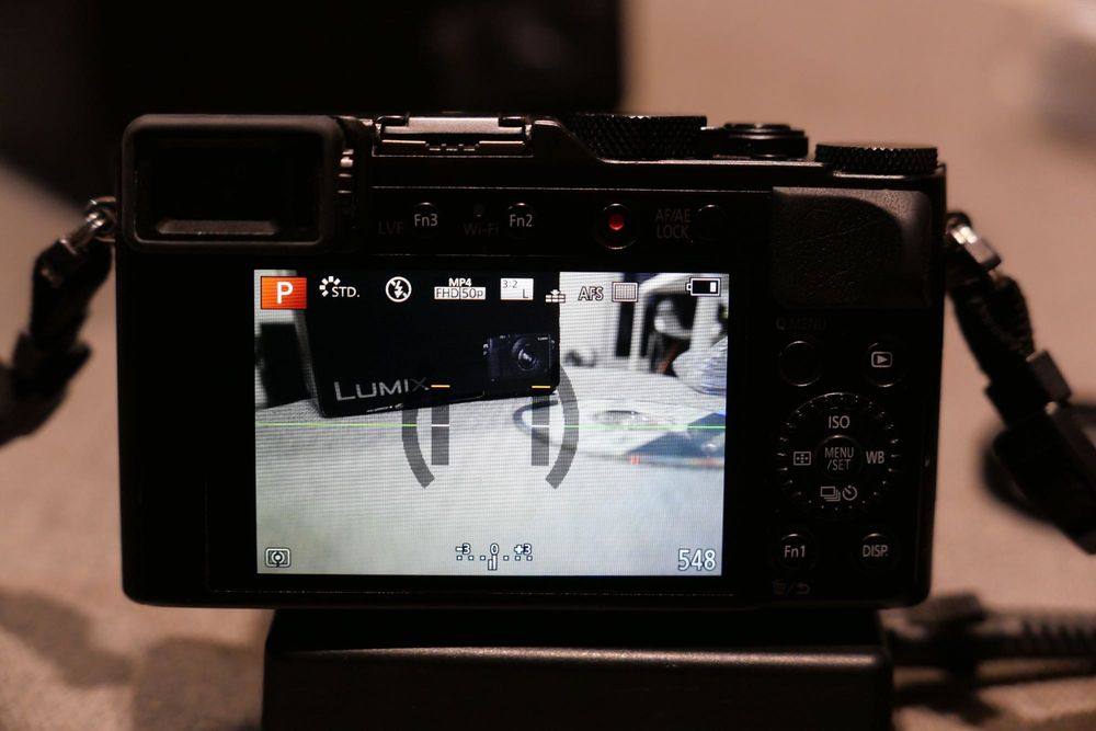 Aparat Panasonic Lumix DMC-LX100 + filtr HOYA PL-CIR