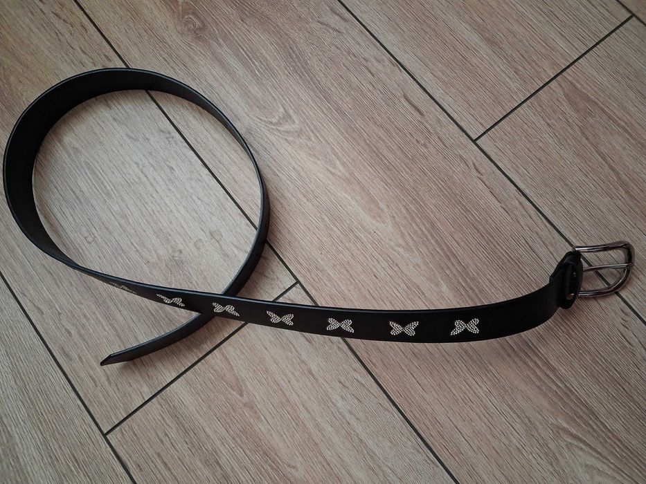 nowy czarny pasek Sinsay 105 cm