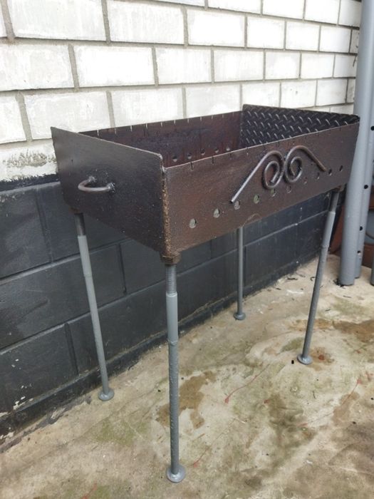 Мангал со съёмными ножками