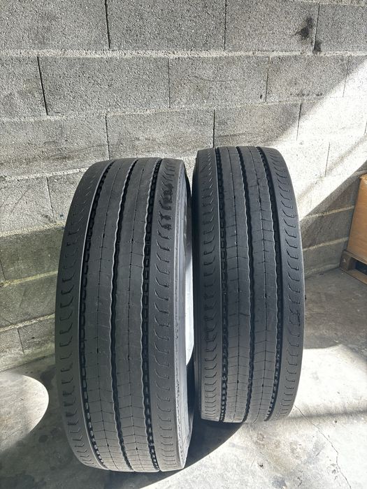 315/70R 22.5 pneus usados, recauchutados, novos