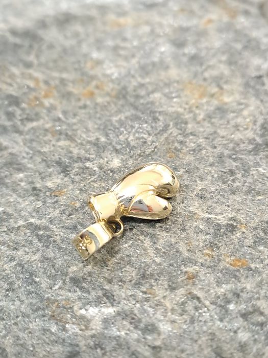 Złota zawieszka Rękawica Bokserska 585 Nowa  Pełna