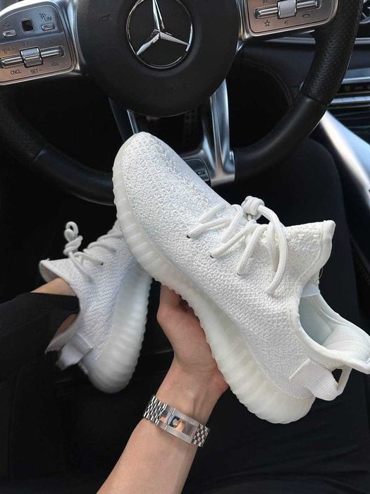 Кроссовки Adidas yeezy boost 350 V2 Full White/Кросівки Жіночі Адідас Ізі/Останній 36 розмір