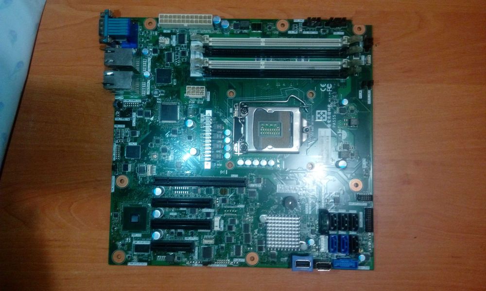 Lenovo  5457-AC1  IBM System x3100 M5