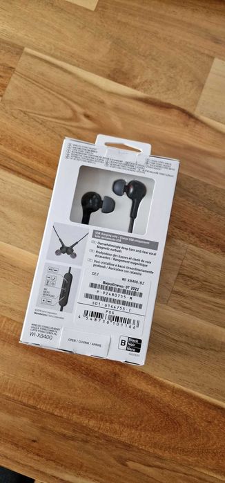 słuchawki douszne SONY WI-XB400 extra bass