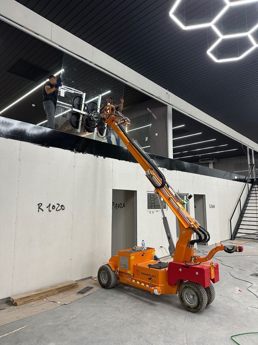 Serviço de montagem  com Robot capacidade 1 ton. Tecnocurado.pt