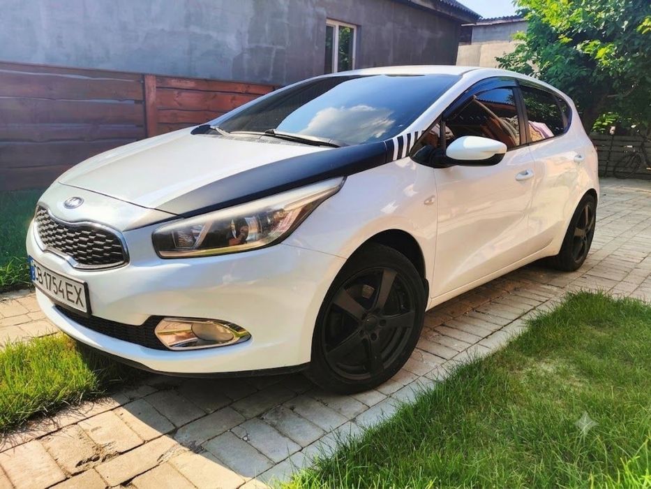 Kia Ceed JD 2012рік 1.6-Газ/Бензин (Офіційне авто)  Не пригонка