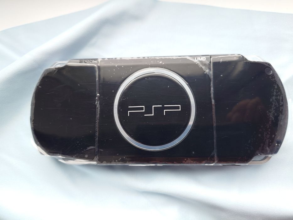 Портативна приставка Sony PlayStation Portable, PSP-3006