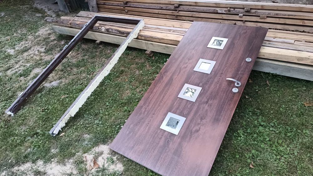 Drzwi antywłamaniowe z futryna wejsciowe zewnętrzne z demontażu