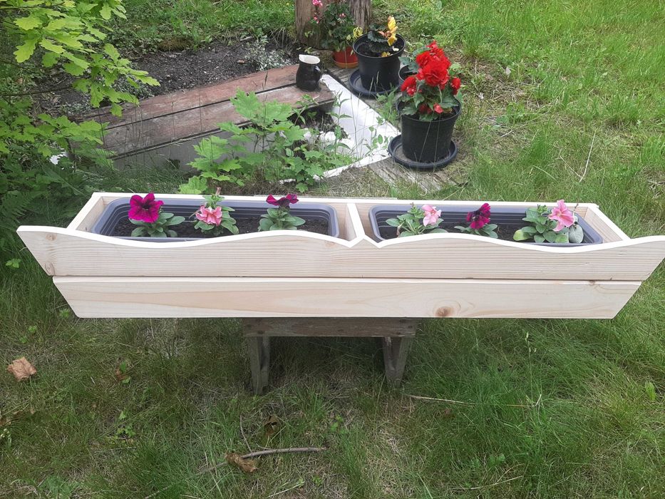 Donica  ,  skrzynka na kwiaty  140 cm