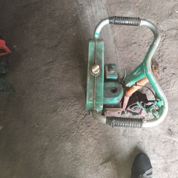 Бінзопилка  Урал