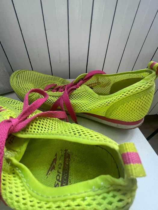 Buty damskie z siateczki Sprandi rozmiar 38