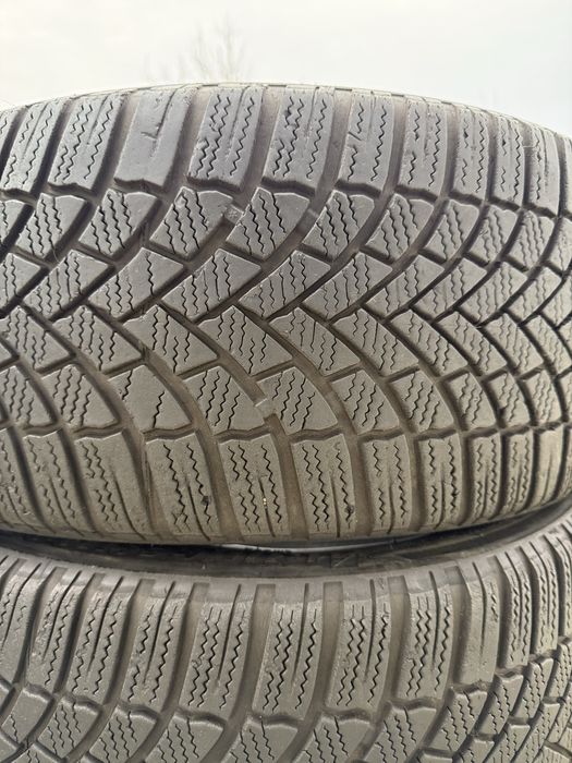 225/45/17 Bridgetsone Blizzak Lm005