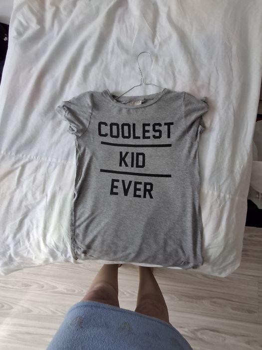 Podkoszulka szara z napisem