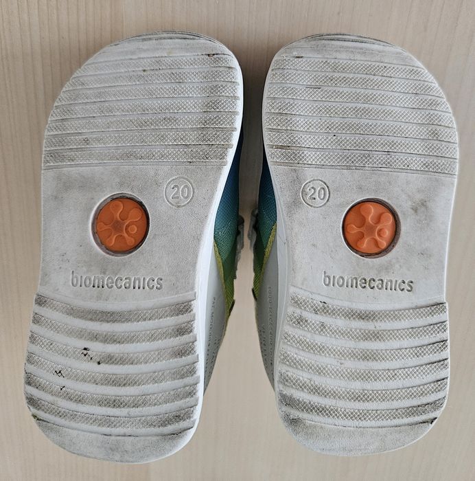 Buciki, półbuty, adidasy dziecięce; 20; Biomecanics; niebieskie
Rozmia