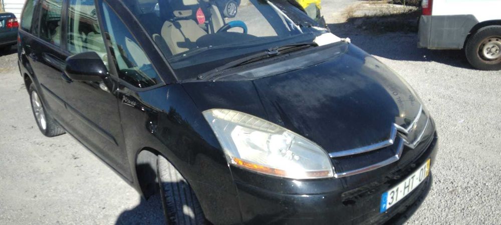 Selling Citroën C4 Grand Picasso (Accident-Damaged)