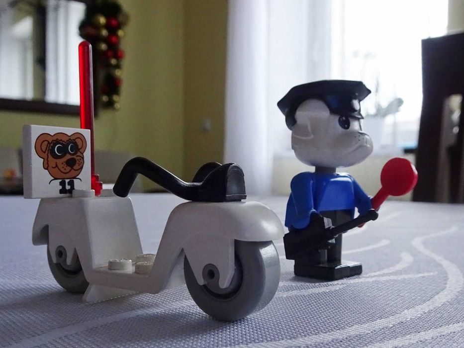 Klocki Lego. Lego Fabuland. Konstabl Clarke, 3789, 1984 r.