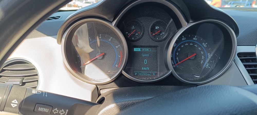 Шевроле Круз 1.8 автомат