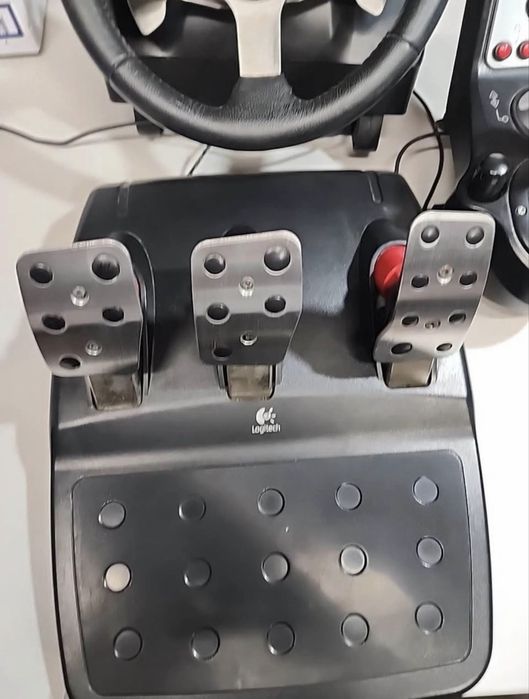 Volante Logitech G25 - Estado Impecável