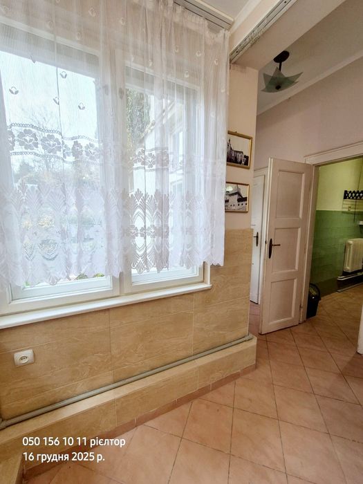 Оренда затишного будинку в центрі міста