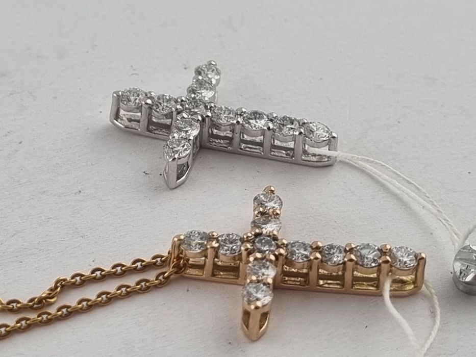Бриллиантовый крестик 1.2ct