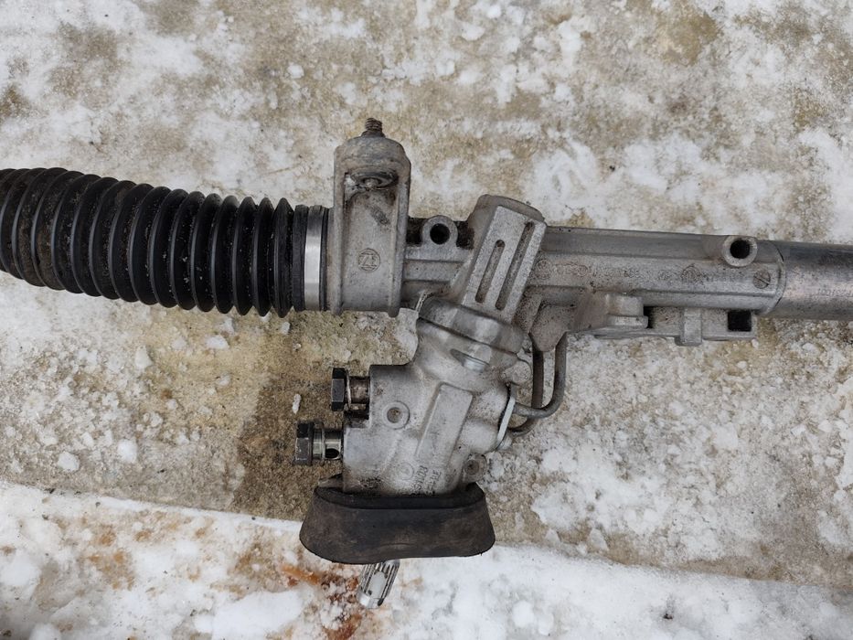 Рулевая рейка на VW Golf 4 Bora Skoda Octavia Бора Шкода Октавия Гольф