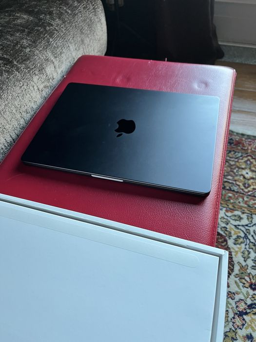 MacBook Pro M4 14" - 512GB / 16GB64751694086402120