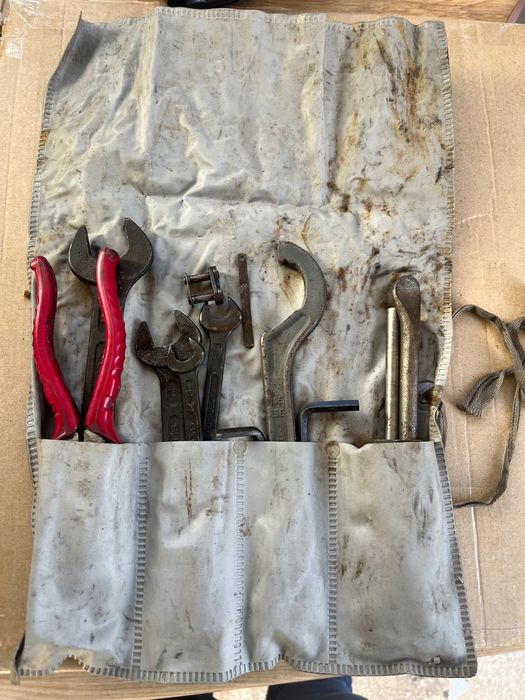 Zestaw kluczy narzedziowka  mz etz  DDR org WFR