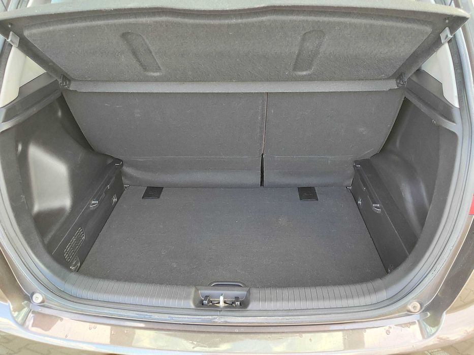 Samochód osobowy KIA Venga 2012