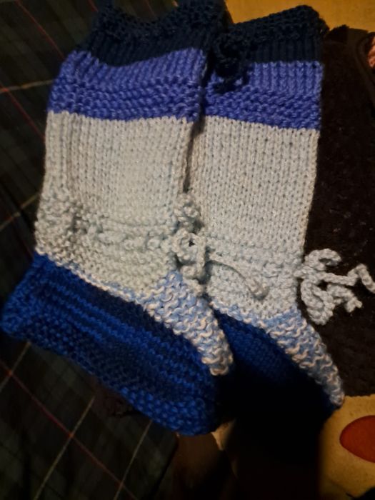 Vendo botas de la feitas ha mao  criança e adulto 10€ cada par