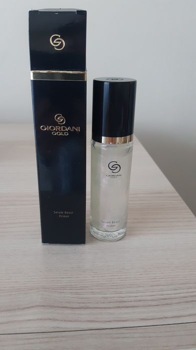 Oriflame Baza z serum Giordani Gold