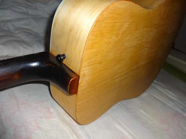 бас гитара Cremona aкустическая