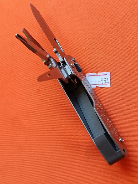 Мультитул Leatherman Free T2