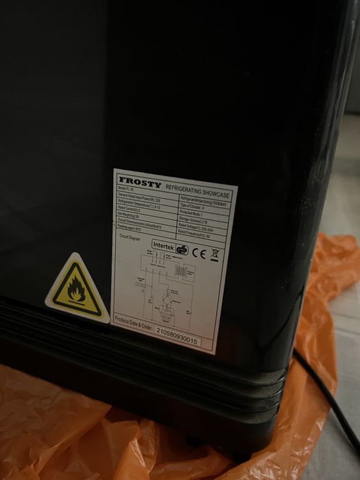 Кондитерська Холодильна Вiтрина Frosty FL78