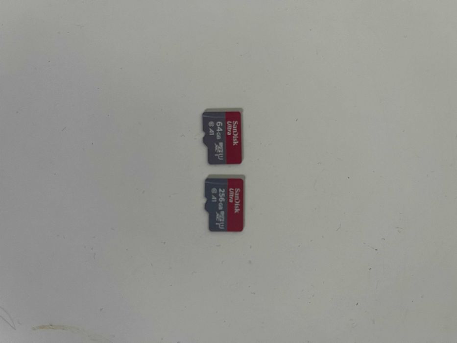 Zestaw Nintendo Switch V2 + karty microsd + pad + dodatki